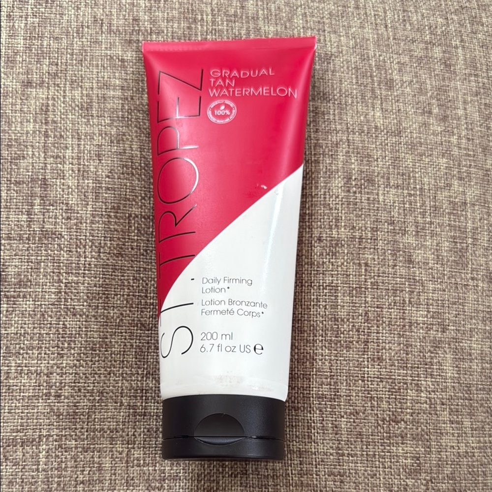 St. Tropez Gradual Tan Watermelon Lotion - Pink & White
